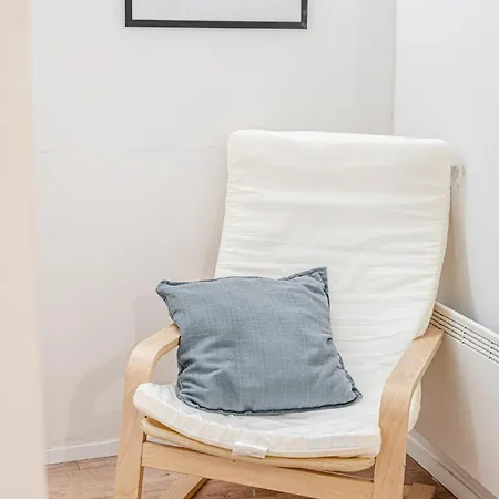 Metropolitan Tranquility 2br Terrace Near Metro Apartment *