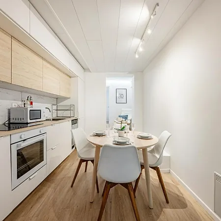 Metropolitan Tranquility 2br Terrace Near Metro Apartment *
