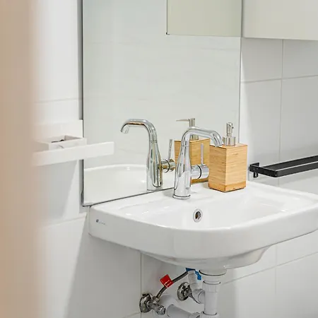 Apartment Metropolitan Tranquility 2br Terrace Near Metro Budapest